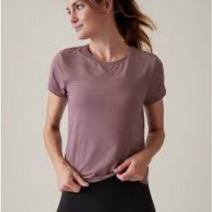NWT- ATHLETA Air Out Cinch Tee Shirt